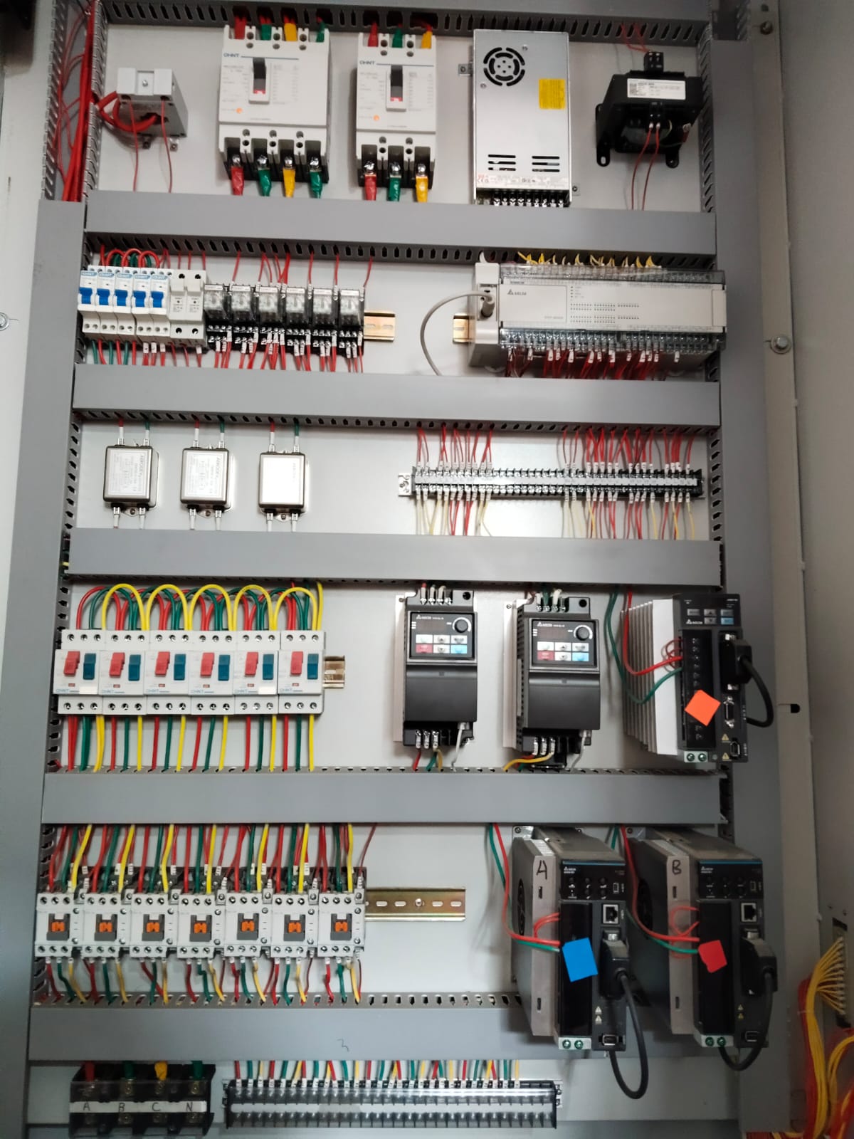 Taiwan Delta PLC and servo control panel